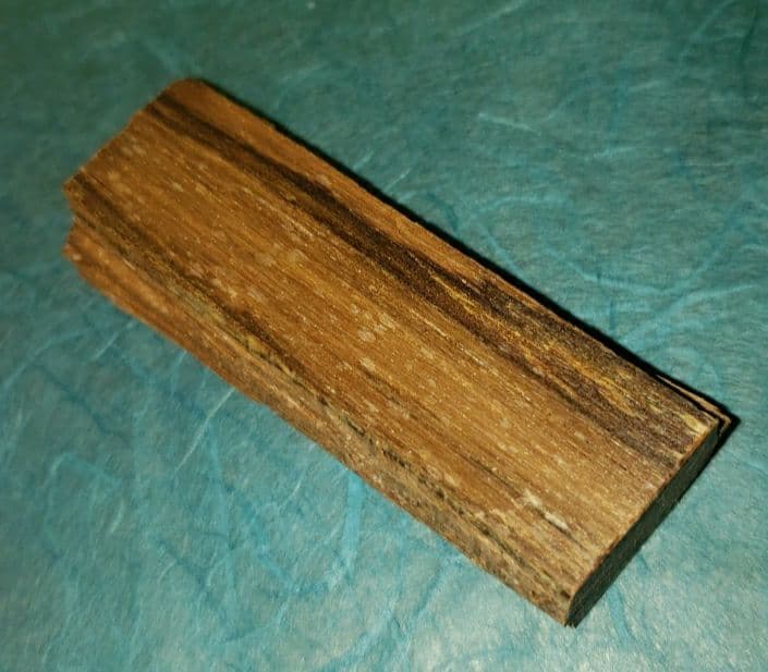 101 沈香、伽羅、六国五味、聞香、香木「天然カンボジア産黄熟香▪️19,7ｇ」