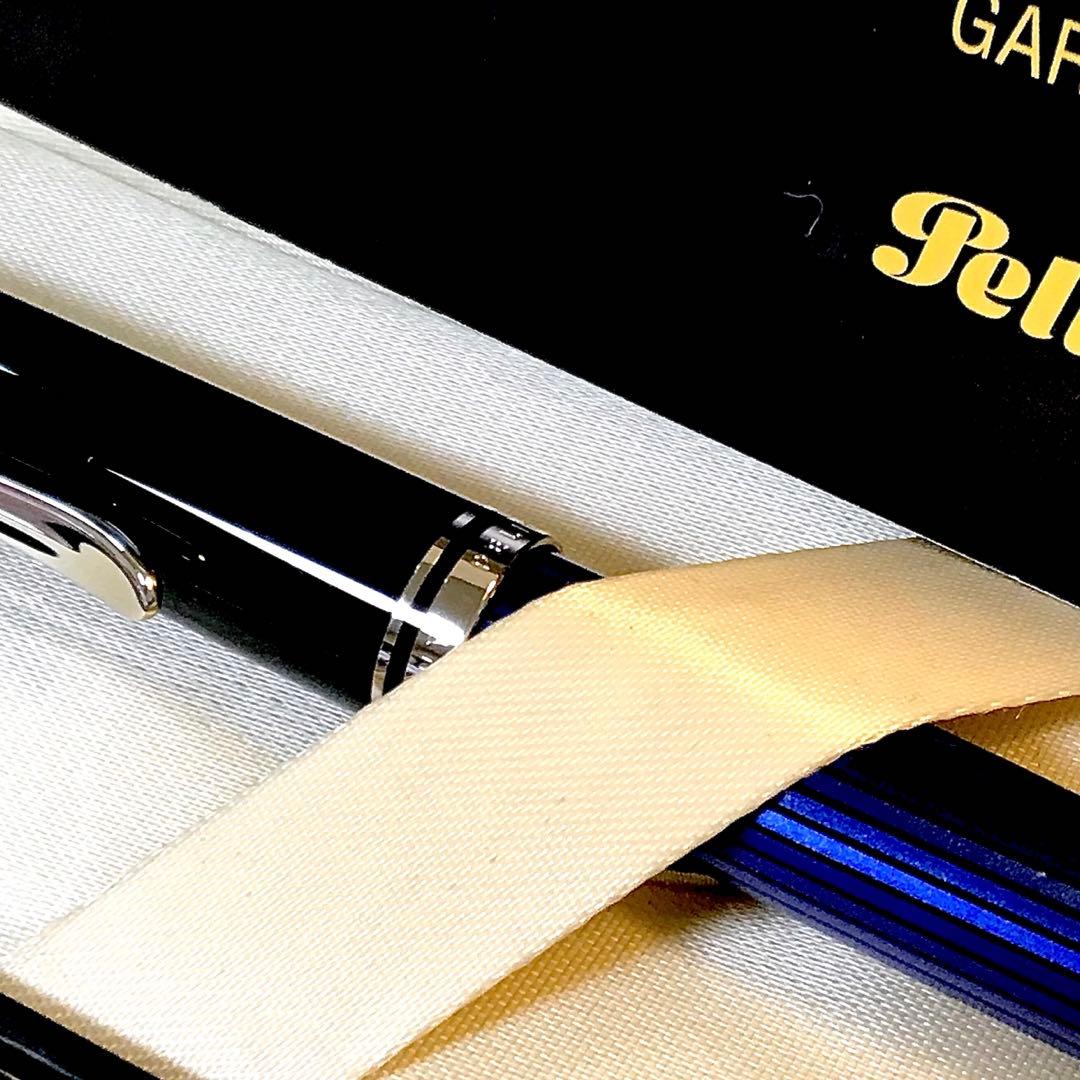 ☆ほぼ新品未使用☆美しいペリカン万年筆M405ブルー縞(Ｆ)