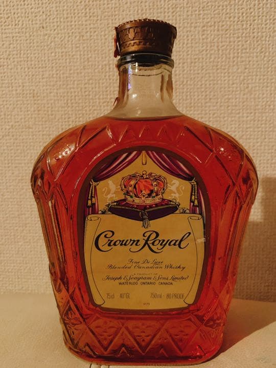 古酒  カナディアンウイスキー  クラウンローヤル