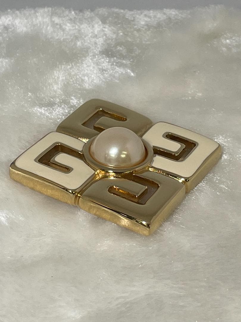 【美品】 ジバンシー パール ブローチ