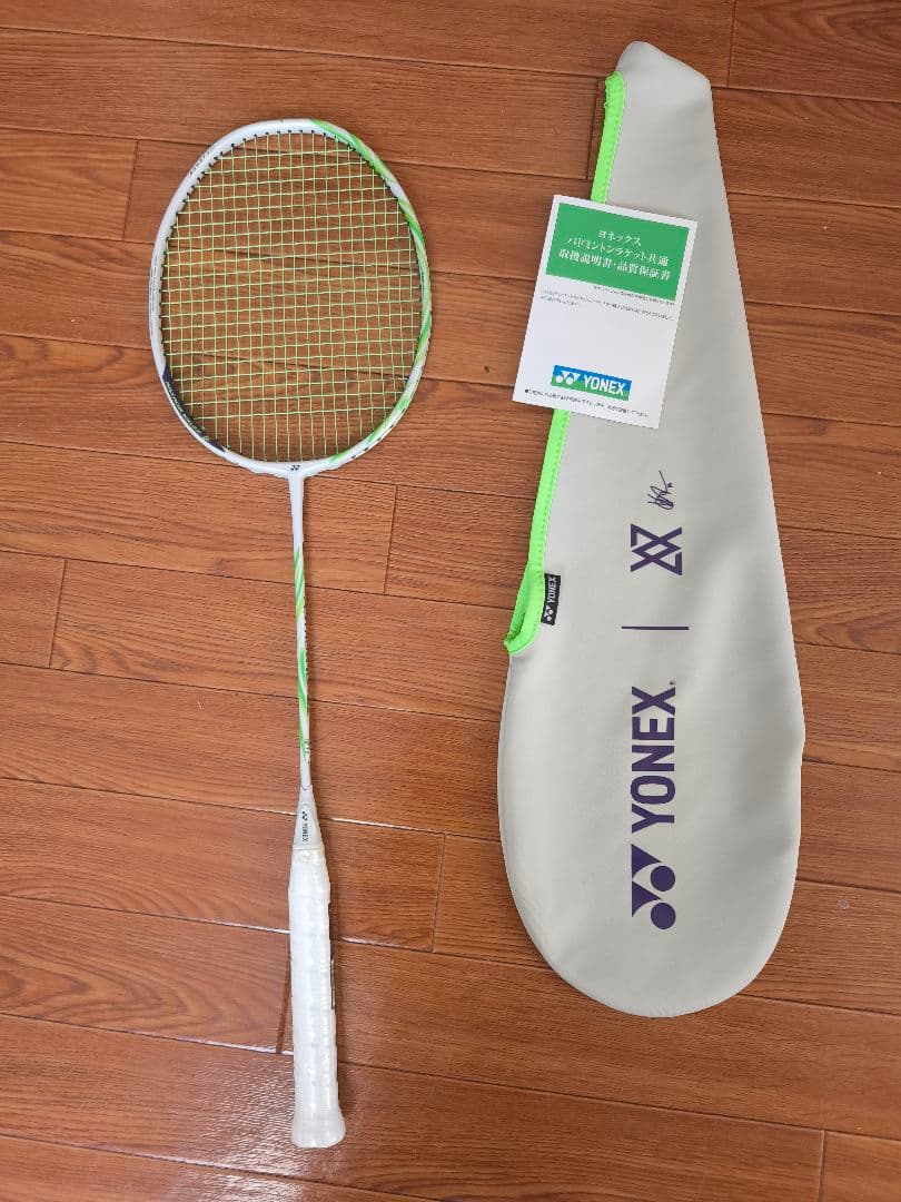YONEX ASTROX100zz va 新品　4U5 アクセルセン