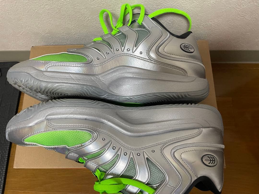 シューズ(男性用) KD18