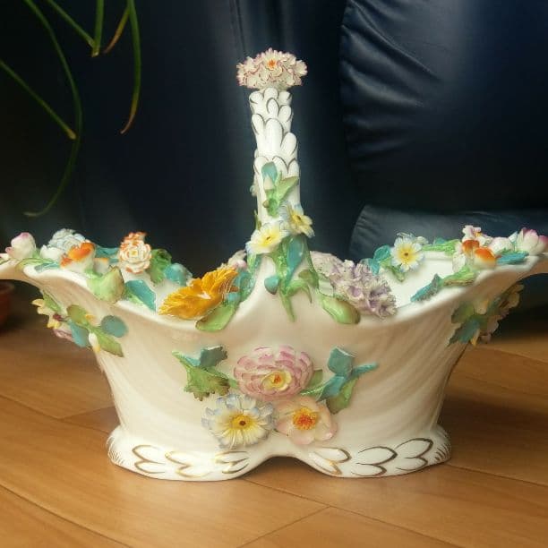 【coalport コールポート】バスケット　花のアップリケ✾優しい色合い