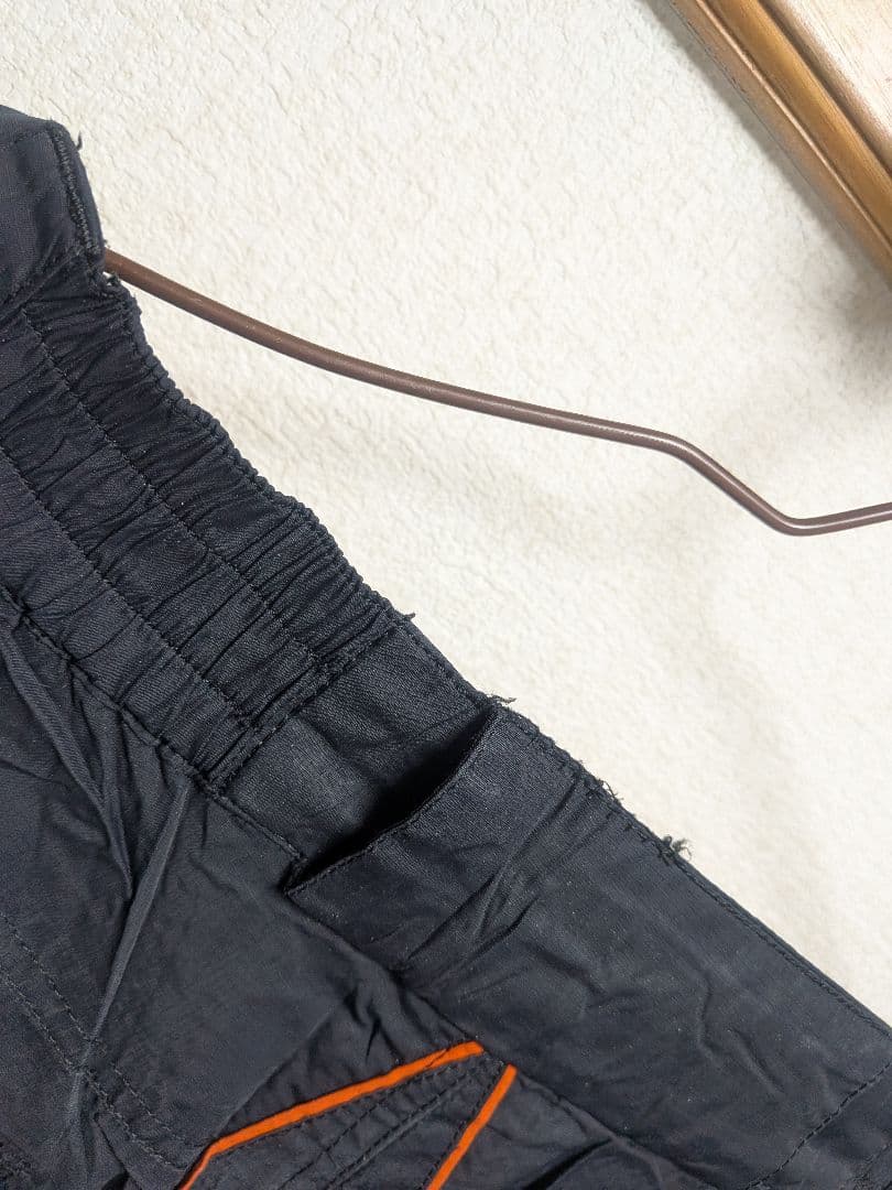 ブラック キルティングジャケット フード付き