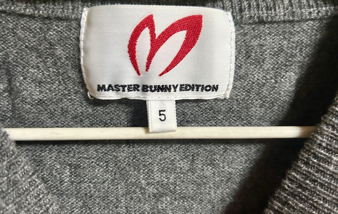 MASTER BUNNY EDITION グレー長袖セーター