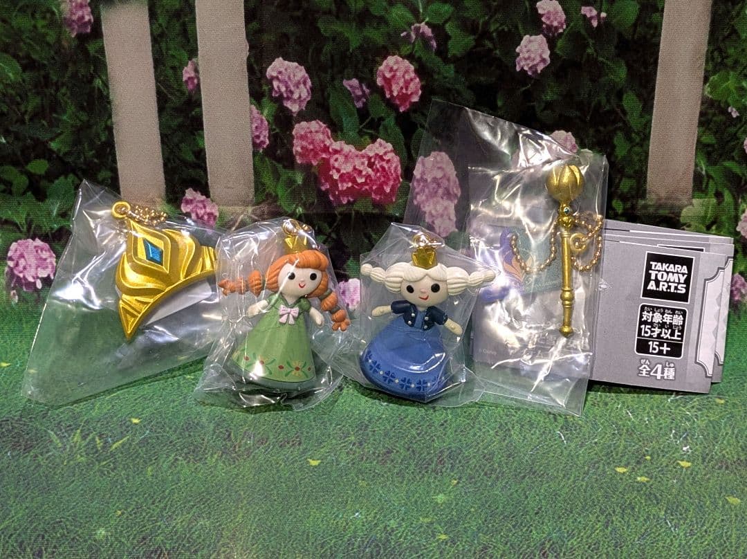 アナ雪　ぬいぐるみ　キーチェーン　アナ　エルサ　サーヨルゲンビョルゲン　ガチャ