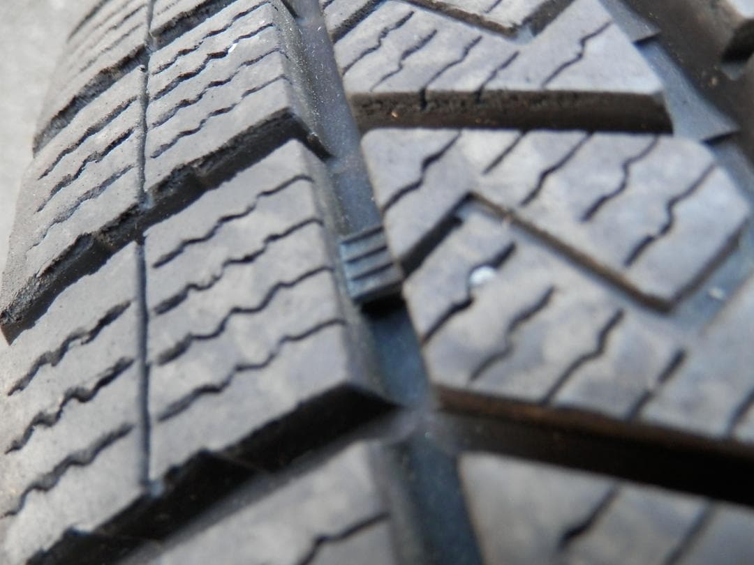 80ノアヴォクシーにダンロップ製WM03 205/60R16スタッドレスセット