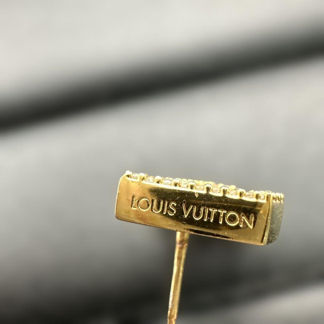 Louis Vuitton ロゴ型ピアス　ゴールド　(片耳用)