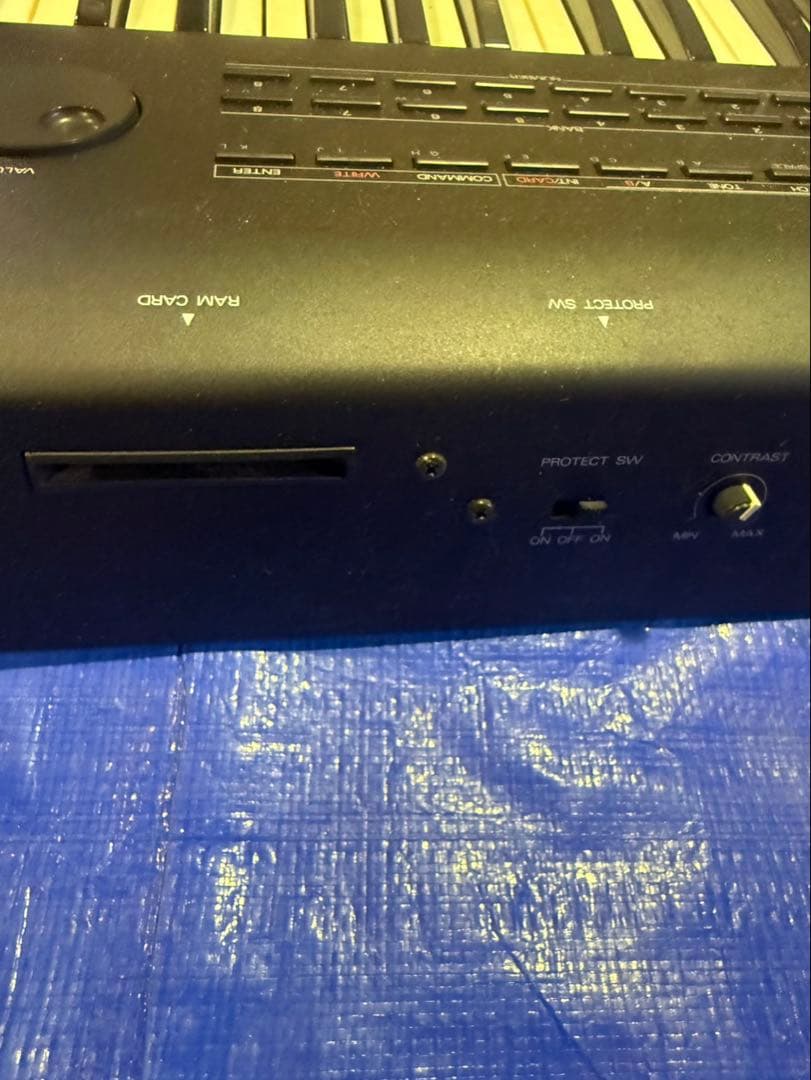 ka5 ローランド D-70 AB97109 シンセサイザー キーボード