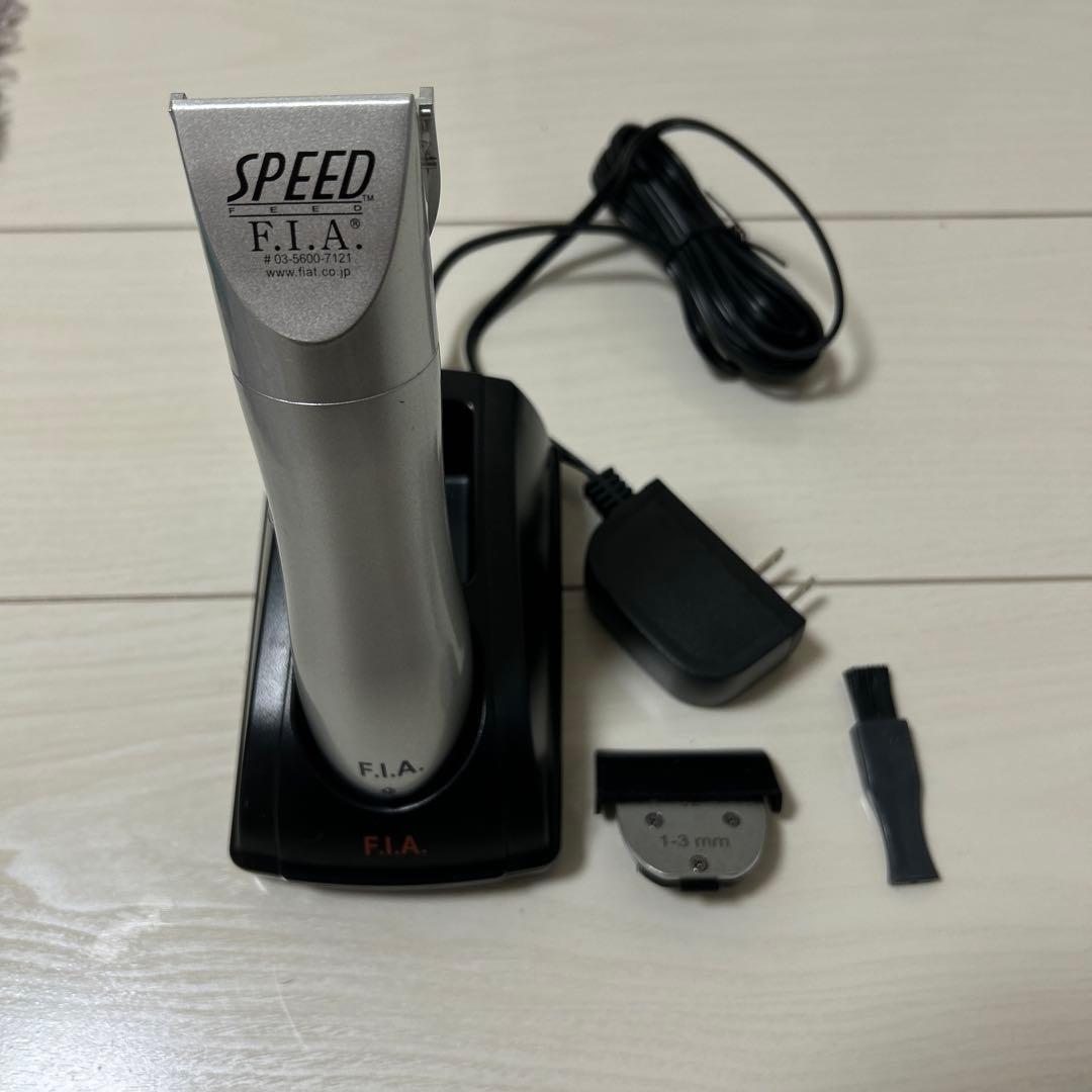 ★まんまるもん様★【F.I.A.】充電式スピードバリカン＋スピード替刃6-8mm