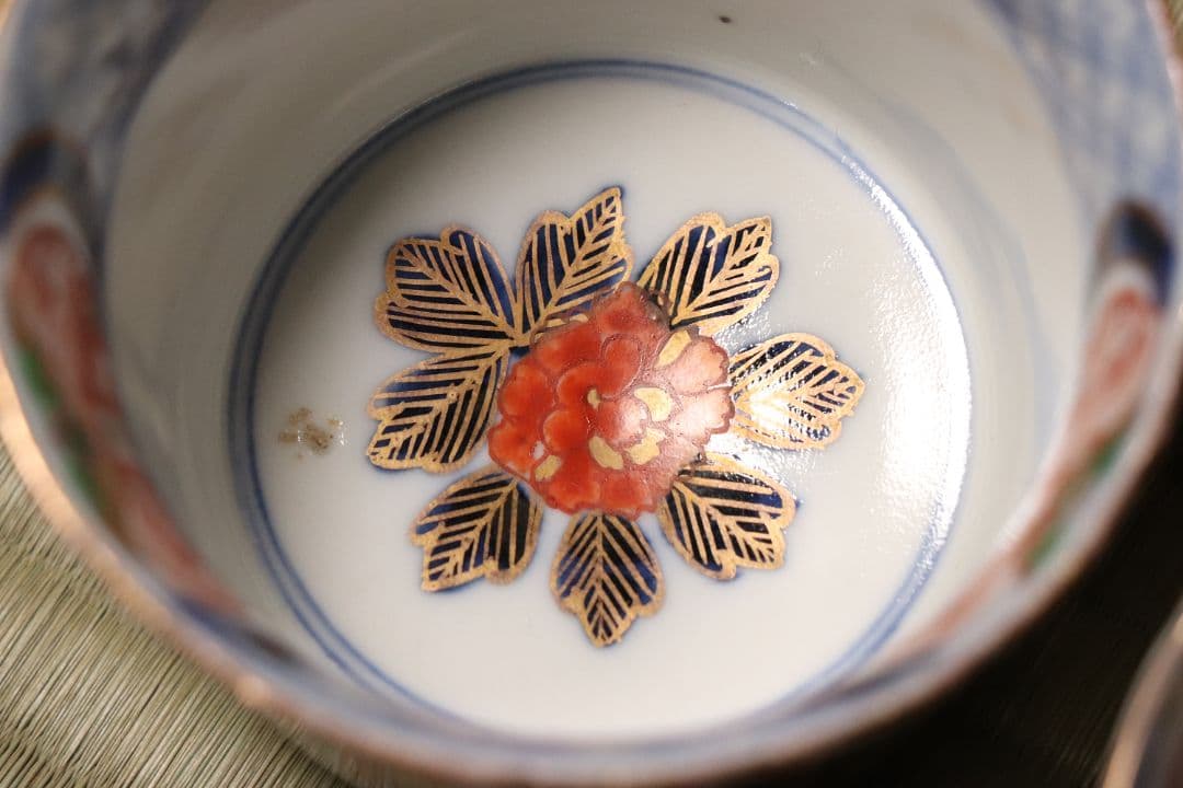 【CM56】古伊万里 色絵 小鉢 向付 八客 人物 青海波 唐草 牡丹 錦手