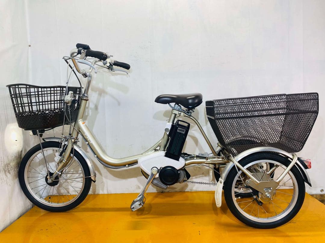 送料無料条件付き　YAMAHA PAS 電動アシスト自転車三輪車(18/16型)