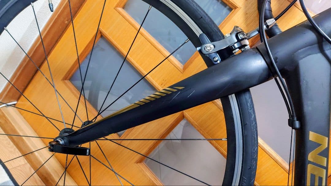 【都内手渡し】NESTO FALAD PRO 2022年 CLARIS 465