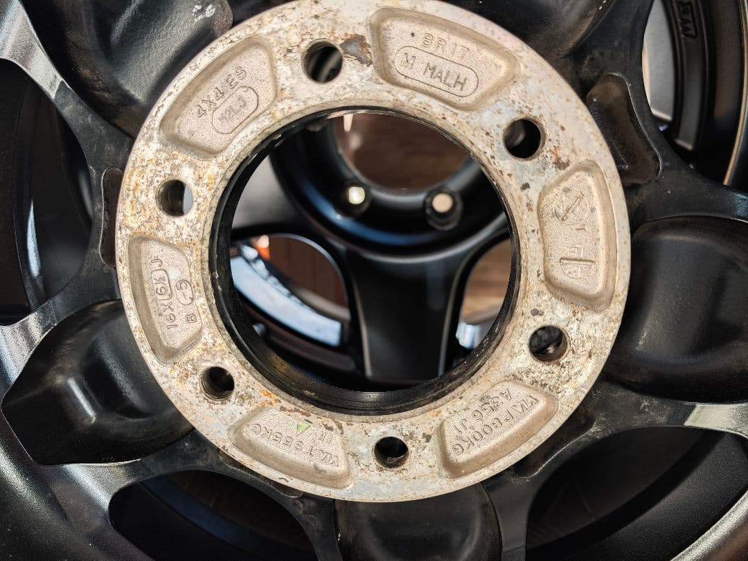 ブラッドレーv　16×6.5j -5 スタッドレス　225/85r16