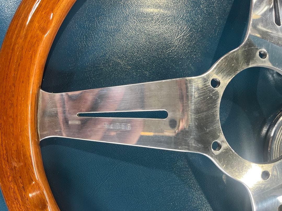 ナルディ　クラシック　小径ステアリング