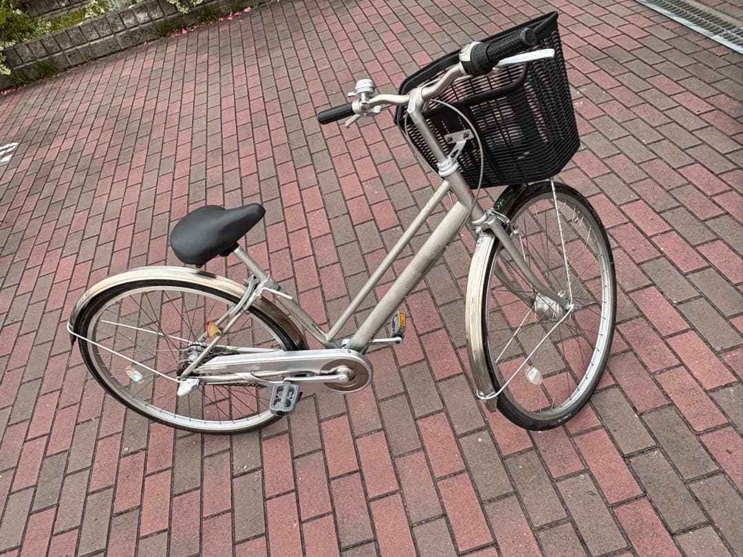 オートライト/3段変速付き軽快車(26㌅)お引き取りですが、配達も可能です。