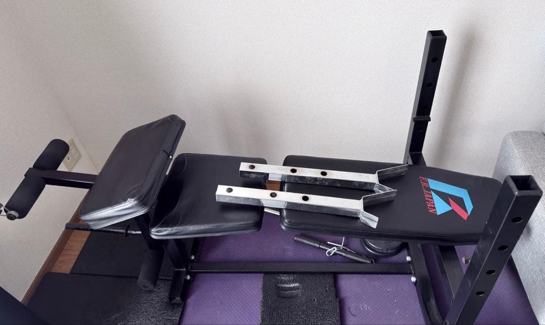 「引取引限定」トレーニングベンチとダンベルセット