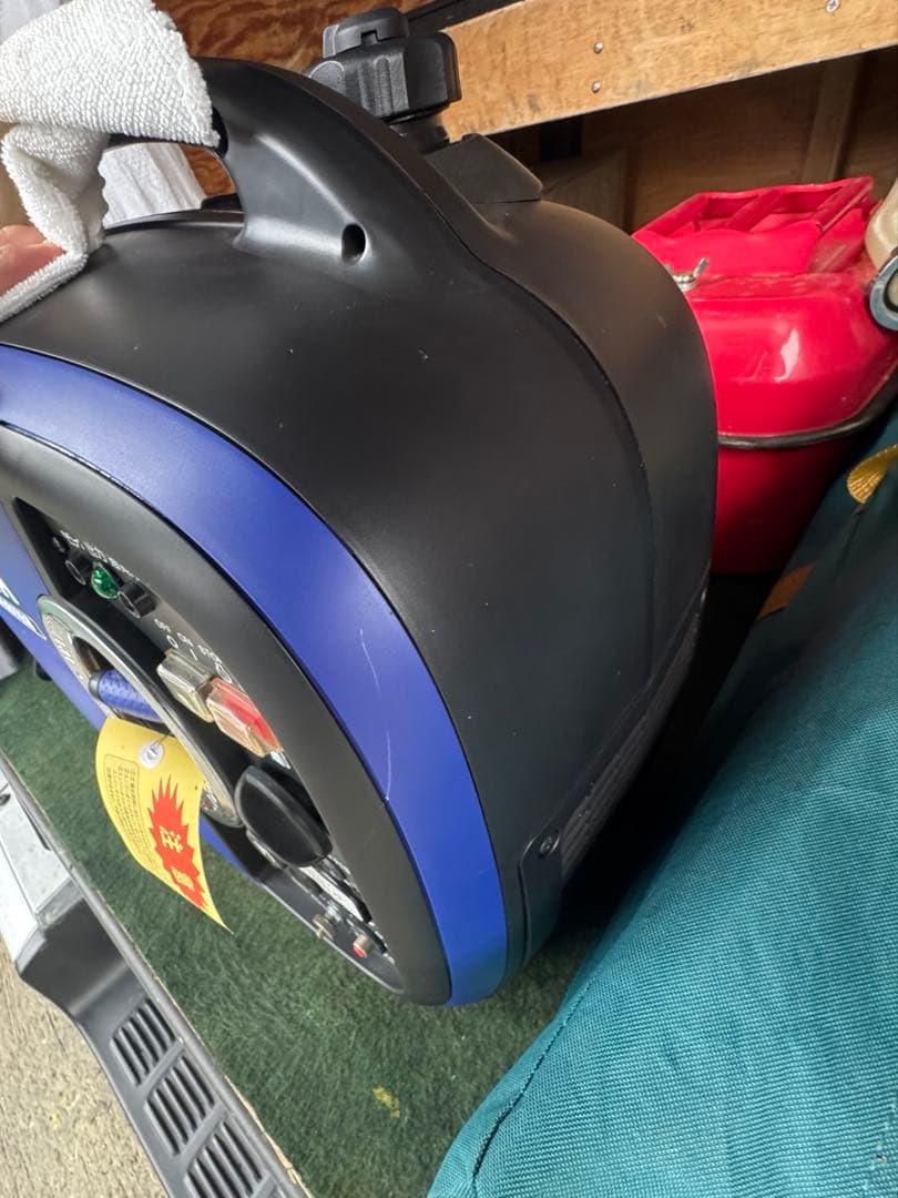 新品　試運転のみ　YAMAHAヤマハ インバーター発電機EF1600iS 送料込