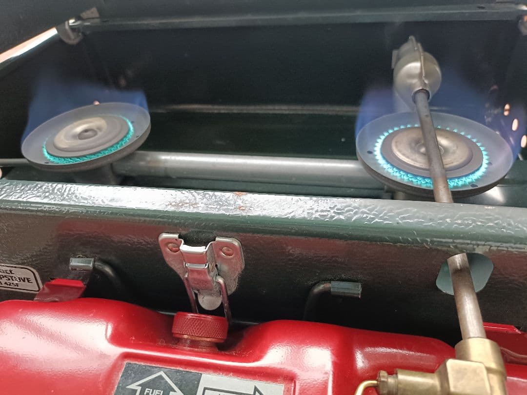 Coleman Compact Camp Stove 2バーナーコンロ