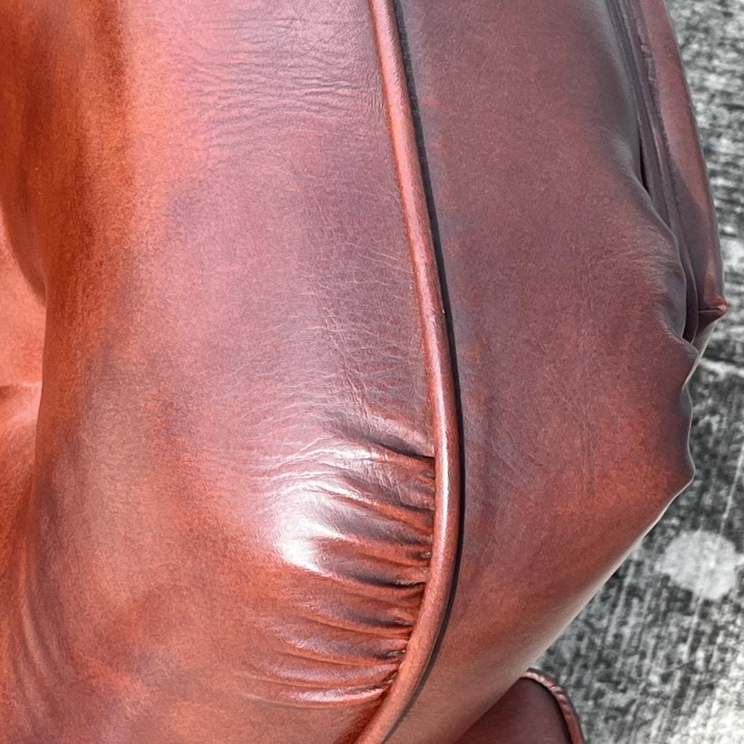 【送料無料】西洋アンティーク レザー 1人掛けソファ ロビーチェア 昭和レトロ