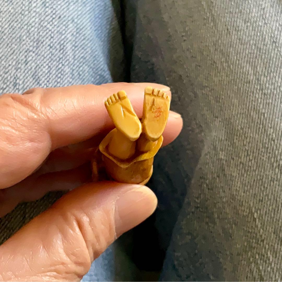 蛸に海女牙彫根付　箱付