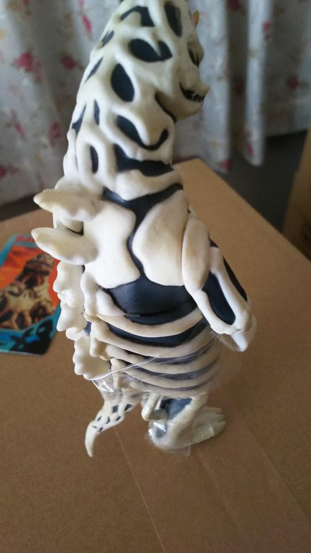 亡霊怪獣シーボーズ ソフビフィギュア