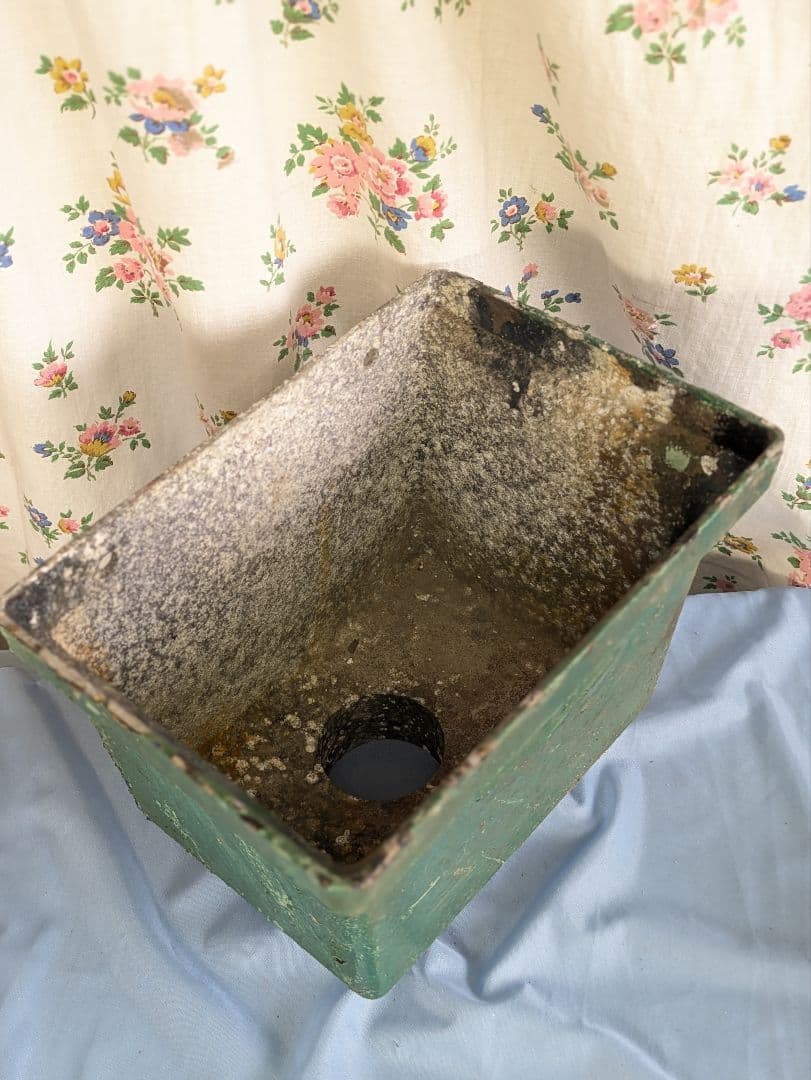 イギリス アンティーク アルミ製 壁掛けプランター 植木鉢 ドレインホッパー