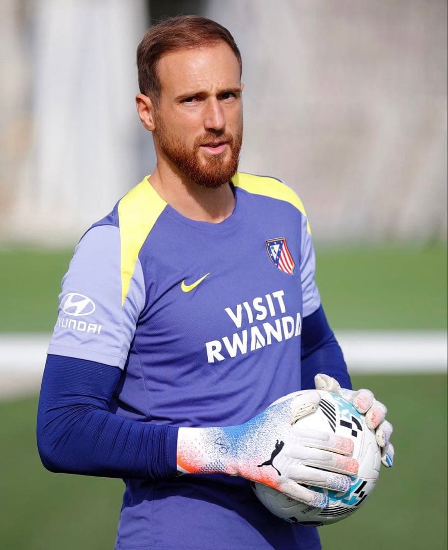 新品 正規品 25/26アトレティコ・マドリードトレーニング選手用　日本未発売