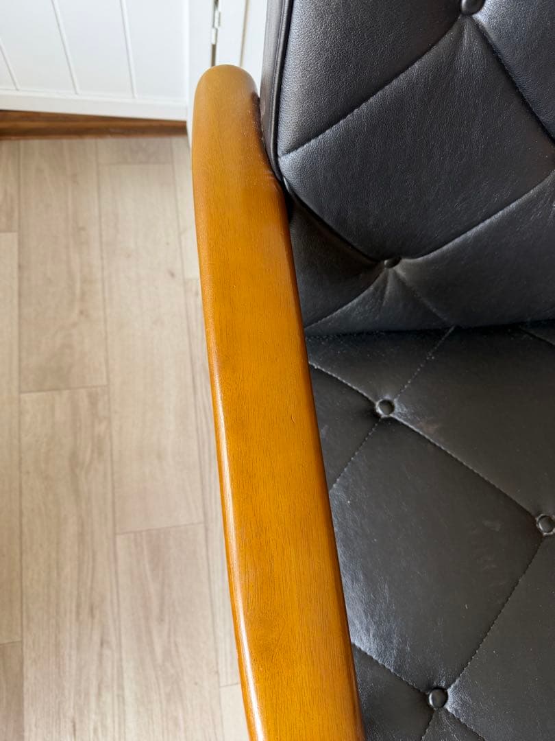 ②カリモク Kチェア 1Pソファ WS1180BW レトロ 1人掛けソファ