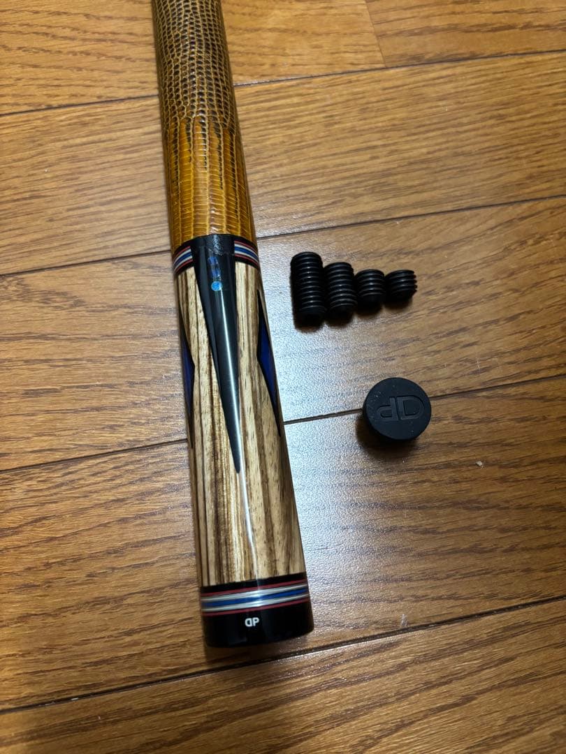 デールペリーカスタムキュー　一本物！