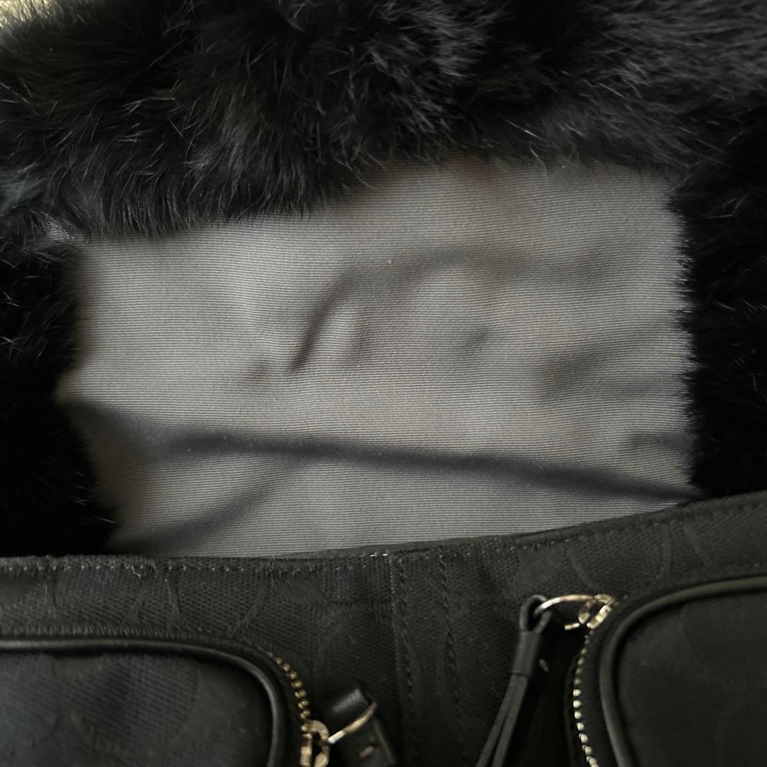 COACH シグネチャー　ブラック　ファー バッグ