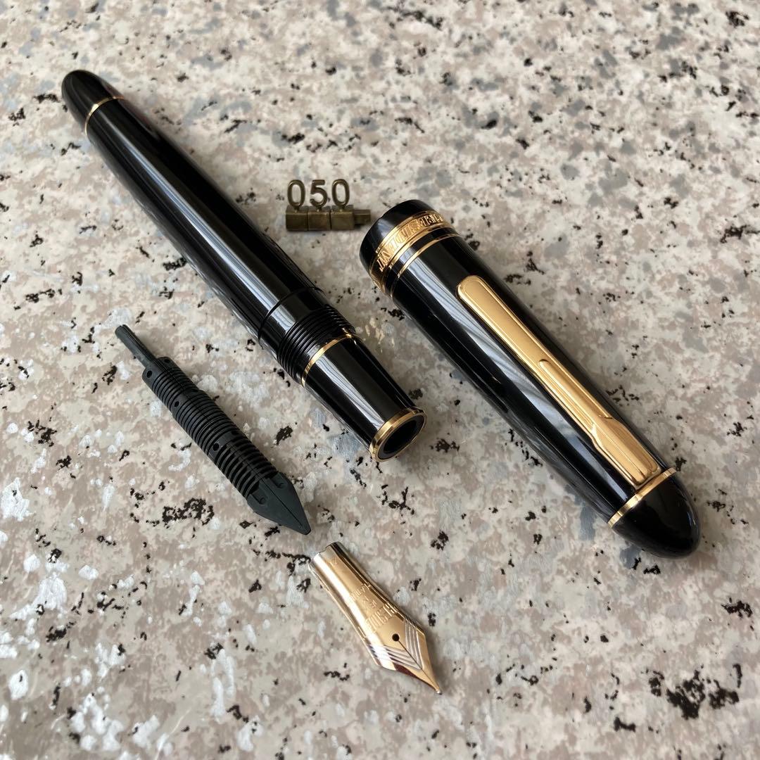 #050 オーバーホール済み 万年筆 PLATINUM プレジデント 18k