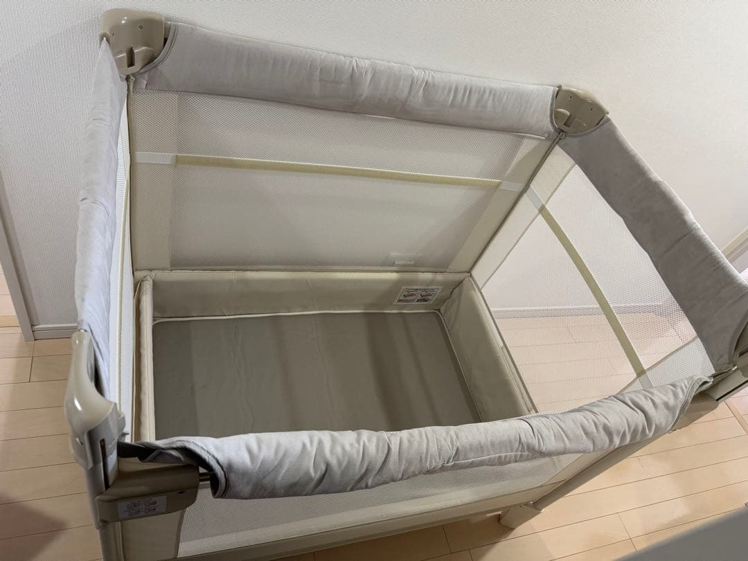 アップリカ ココネルエアープラスAB ベビーベッド