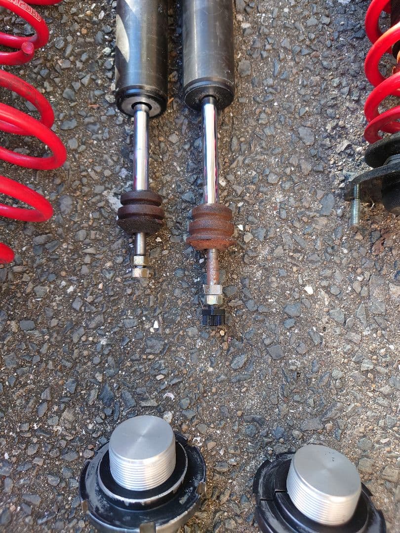 bB ヴィッツ NCP30/NCP10フルタップ式車高調RSR