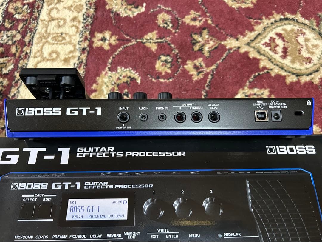 BOSS GT-1 アダプタ付き　美品　保障期間内