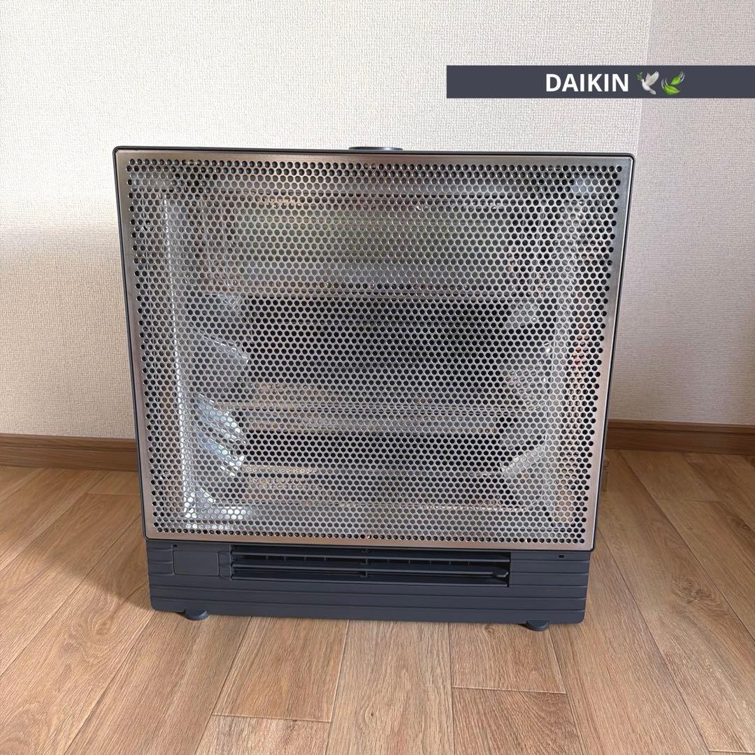 DAIKIN ダイキン 遠赤外線暖房機　ハイブリッドセラムヒート　保証書付き