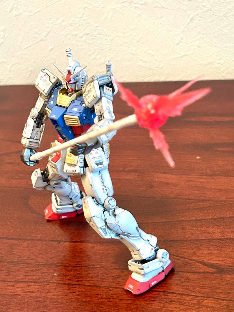 【ガンプラ】 塗装済み完成品　RG RX-78-2 ガンダム Ver.2.0