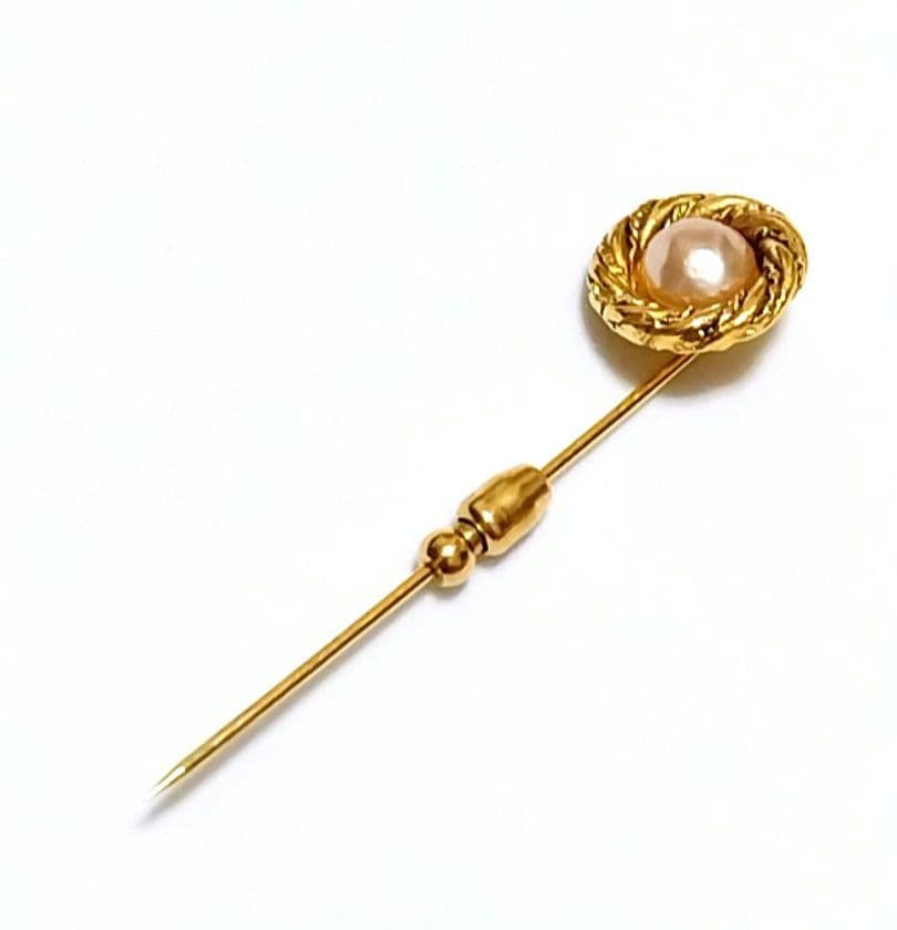 REE 　 　　　　　　　　　シャネル パール ピンブローチ ピンバッジ