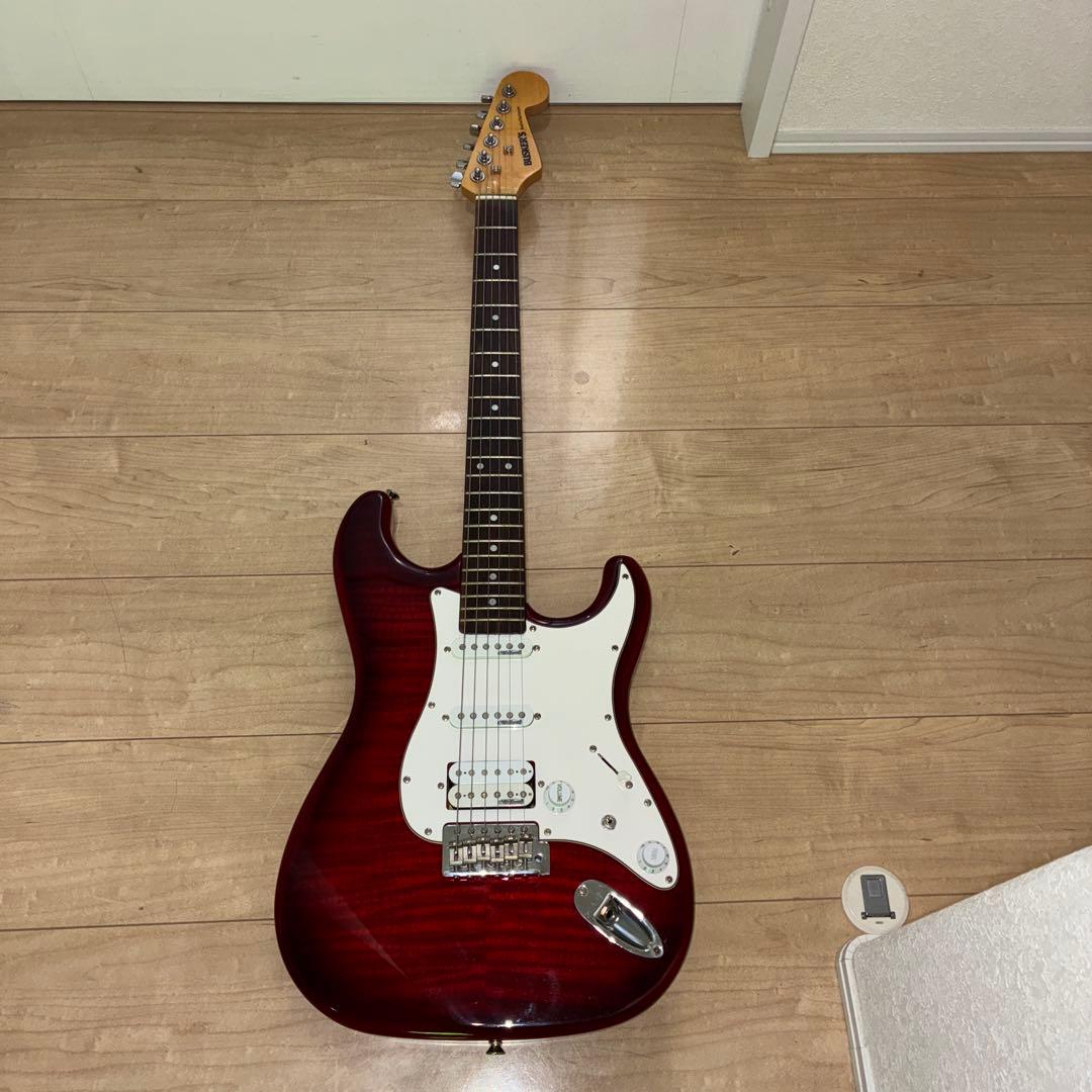 安い調整済み　極美品　バスカーズ　ストラトキャスタータイプ動作良好　SSH 虎目
