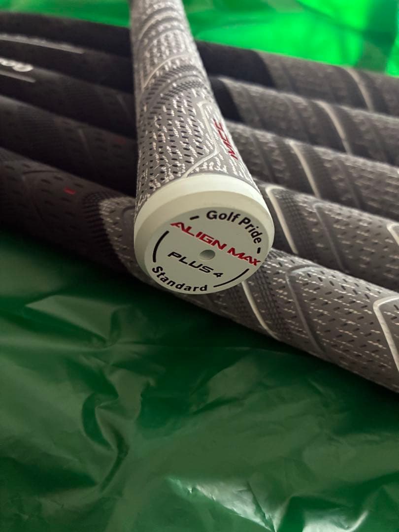 【新品未使用品】ゴルフプライドグリップ MCC ALIGN MAX PLUS4