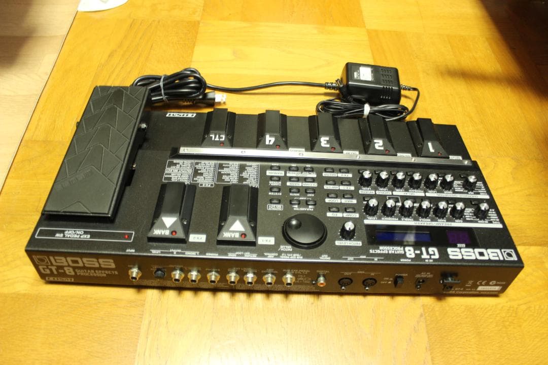 BOSS GT-8　マルチエフェクター