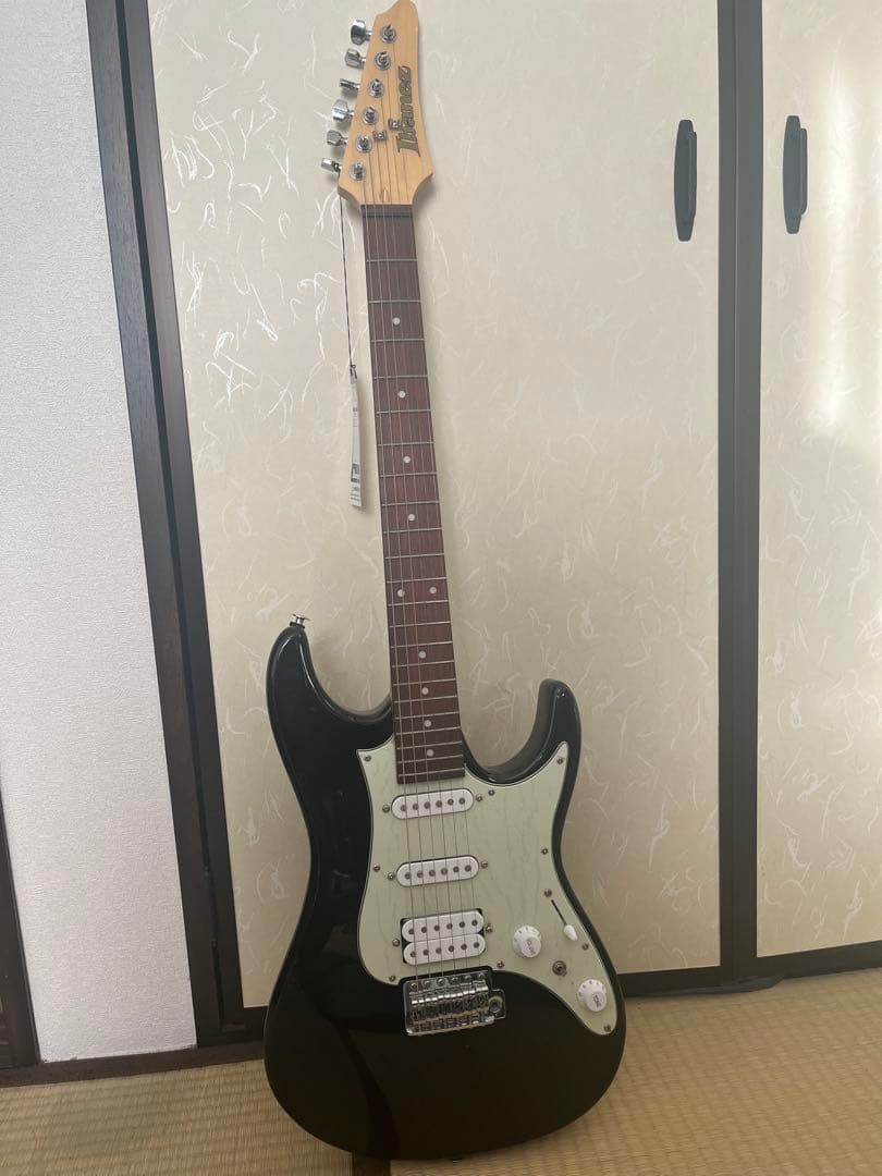 （中古）Ibanez AZES40-BK エレキギター　スタンド付き
