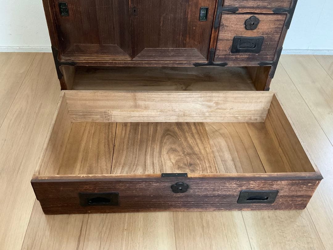 古家具　桐箪笥　引き戸七宝細工　引き手収納型　アンティーク　古道具