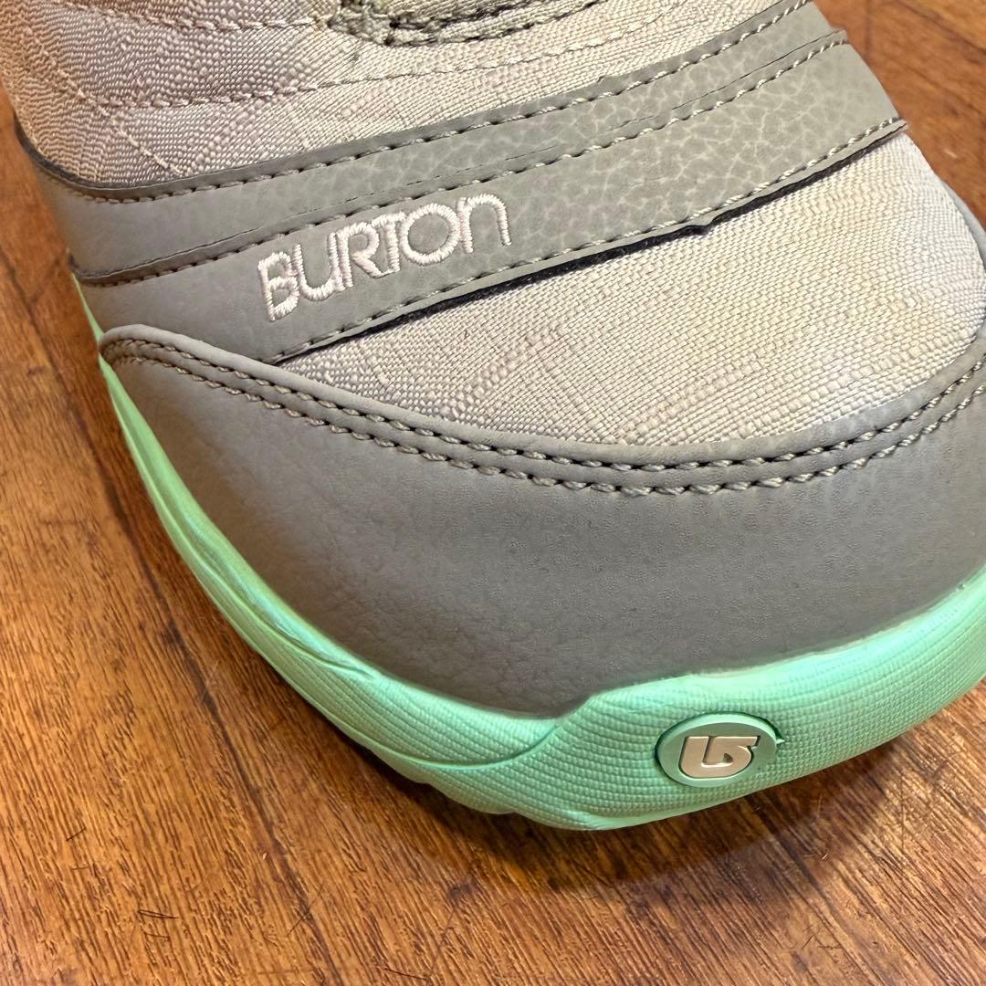 送込！レディーススノーボードセット！138 24cmBurton Salomon