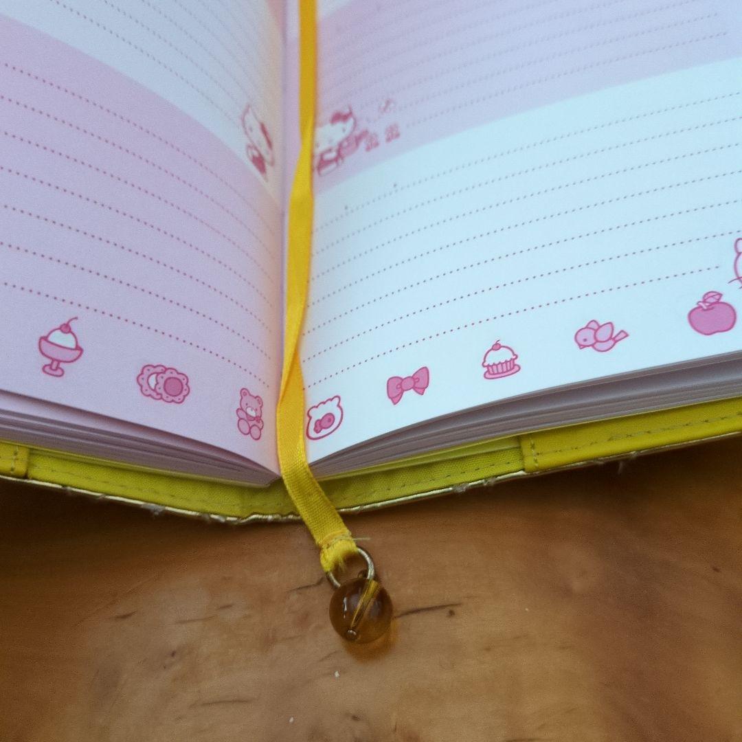【レア】平成レトロ　ハローキティ ゴールド 開運メモ帳