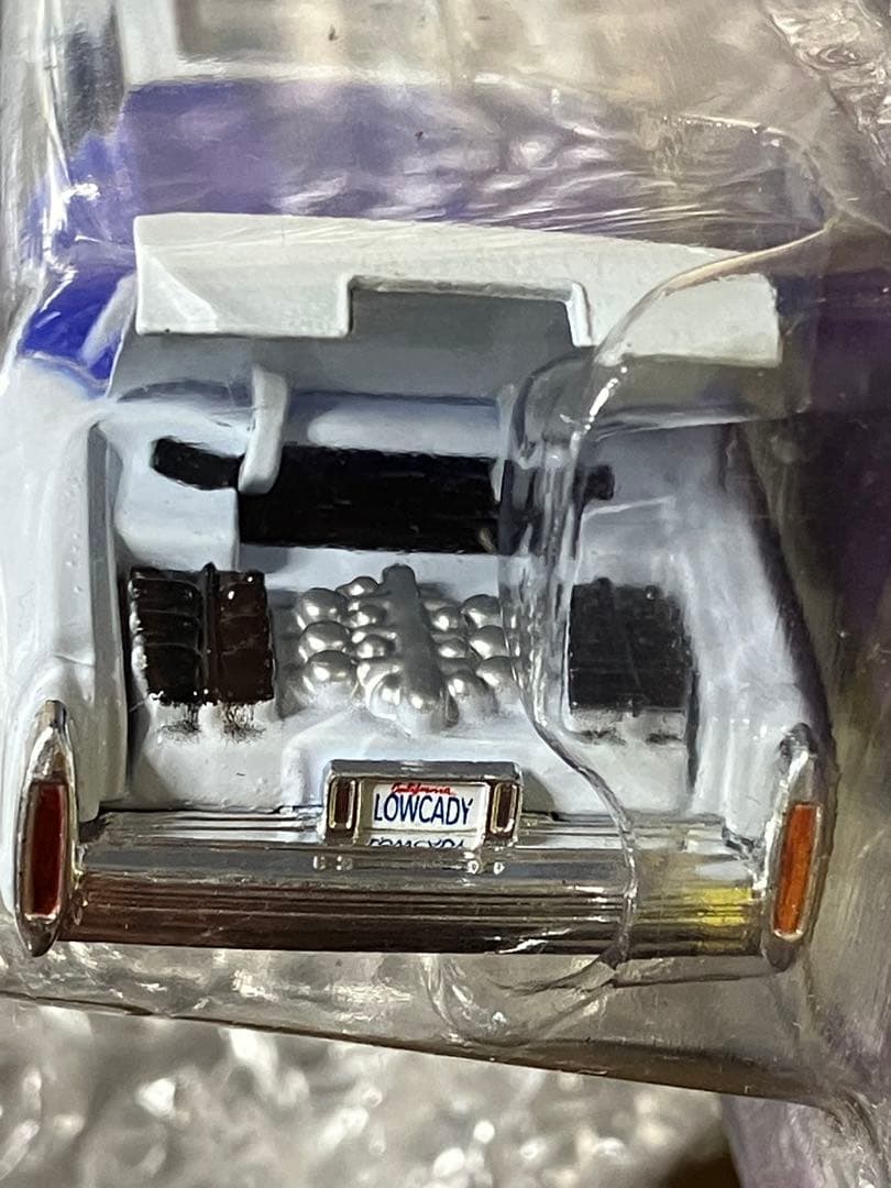 '81 Cadillac Coupe DeVille 1:64 Revell他