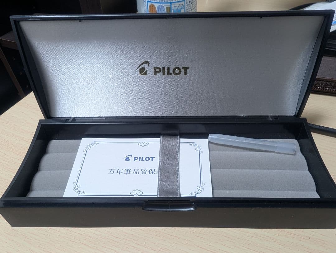 PILOT 万年筆 キャップレス F ブラックマット FC18SRBMF