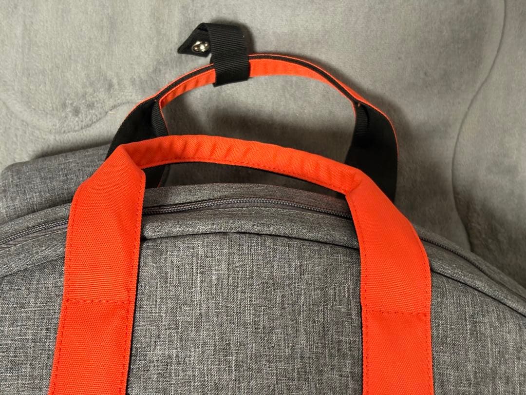 ブラックアンブレラのミュータントハンドパン　F♯ローマニアンヒザズ