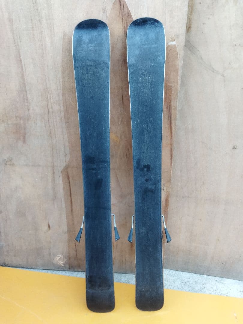 サロモン　SALOMON　S−board ショートスキー　板　赤　レッド