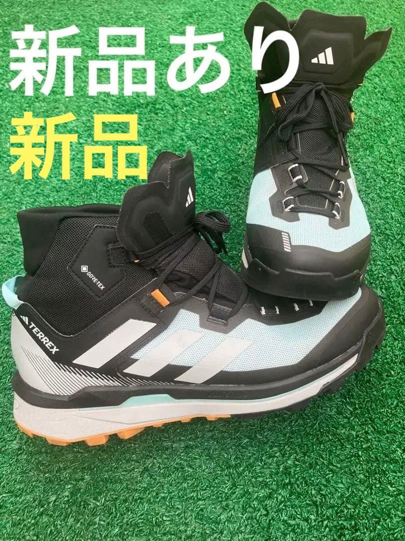 美品アディダススノトレ28.5